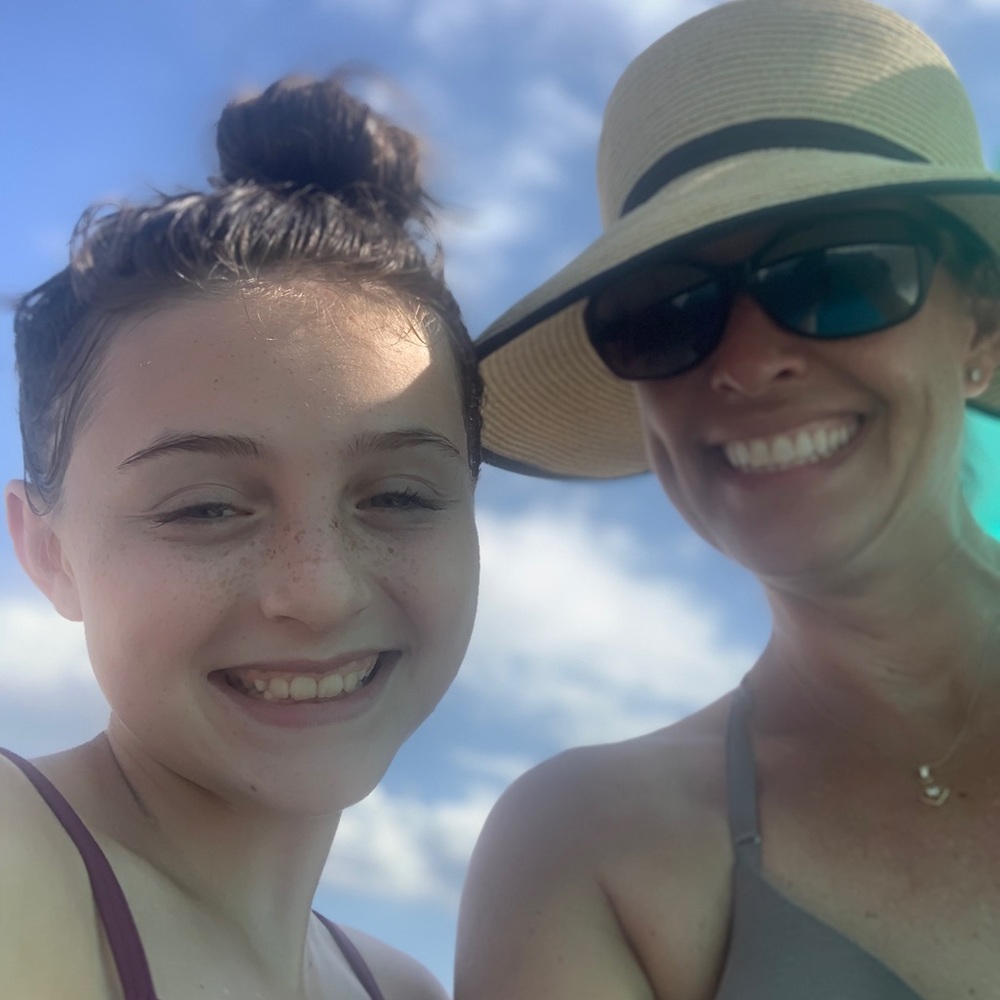 Meet your Posher, Lori